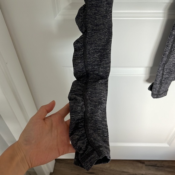 Lululemon grey leggings - Picture 4 of 5